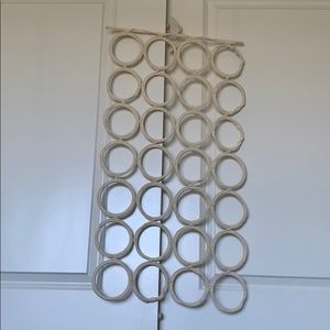 Loop Scarf Hanger